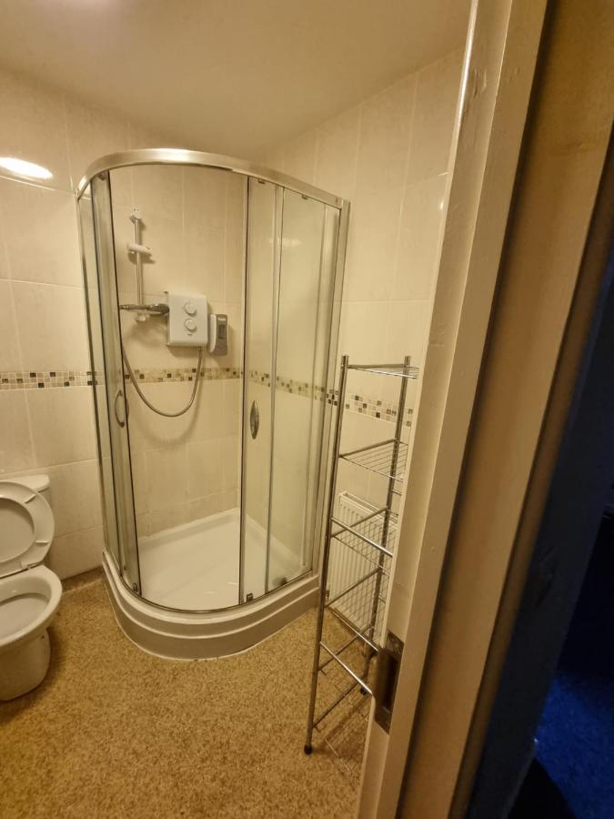 Kings Arms Guest House Ebbw Vale Dış mekan fotoğraf
