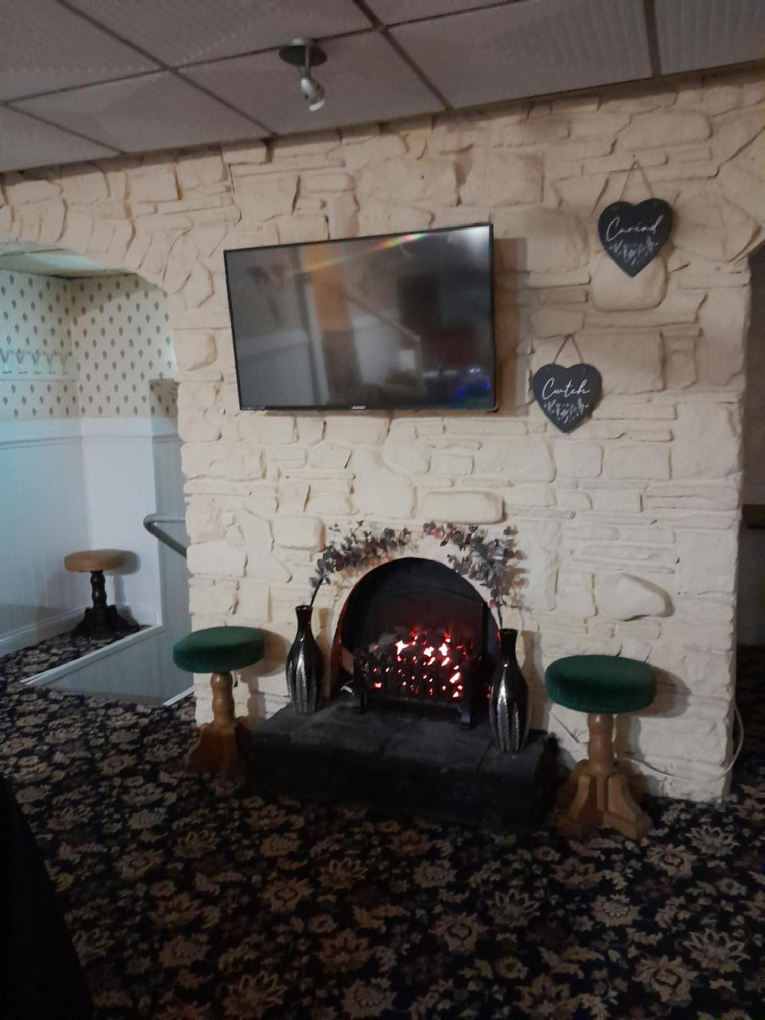 Kings Arms Guest House Ebbw Vale Dış mekan fotoğraf