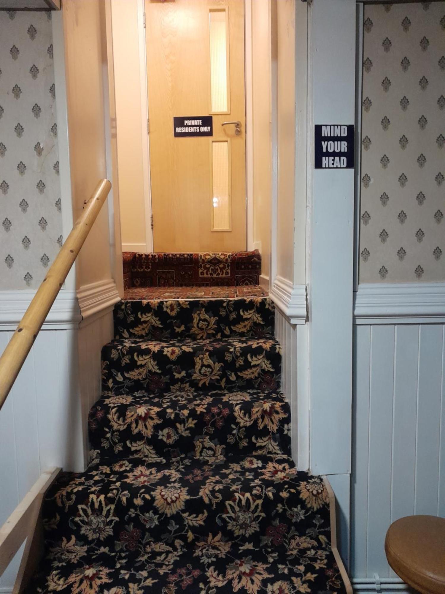 Kings Arms Guest House Ebbw Vale Dış mekan fotoğraf