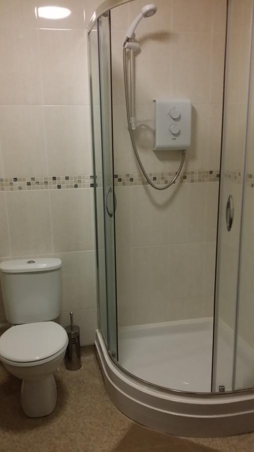 Kings Arms Guest House Ebbw Vale Dış mekan fotoğraf